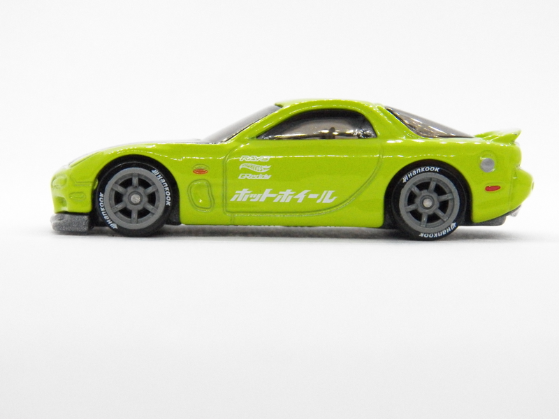 Illustration for article titled Wheelswap Wednesday! Hotwheels '95 Rx7